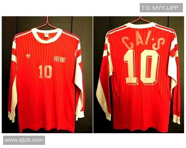 足球传奇永恒荣耀十大球星球衣退役背后的故事与意义 足球传奇永恒荣耀十大球星球衣退役背后的故事与意义