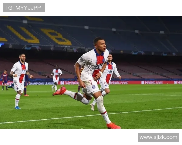 当今世界顶级足球巨星竞技巅峰与未来发展全面观察