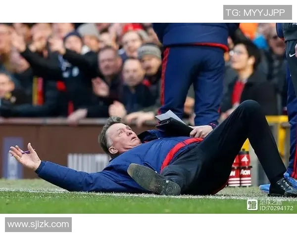 模仿足球巨星变身之路从球场风采到生活方式全面解析